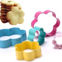5 PCS Plastic Cookies Cutter Biscuit Mold Flower